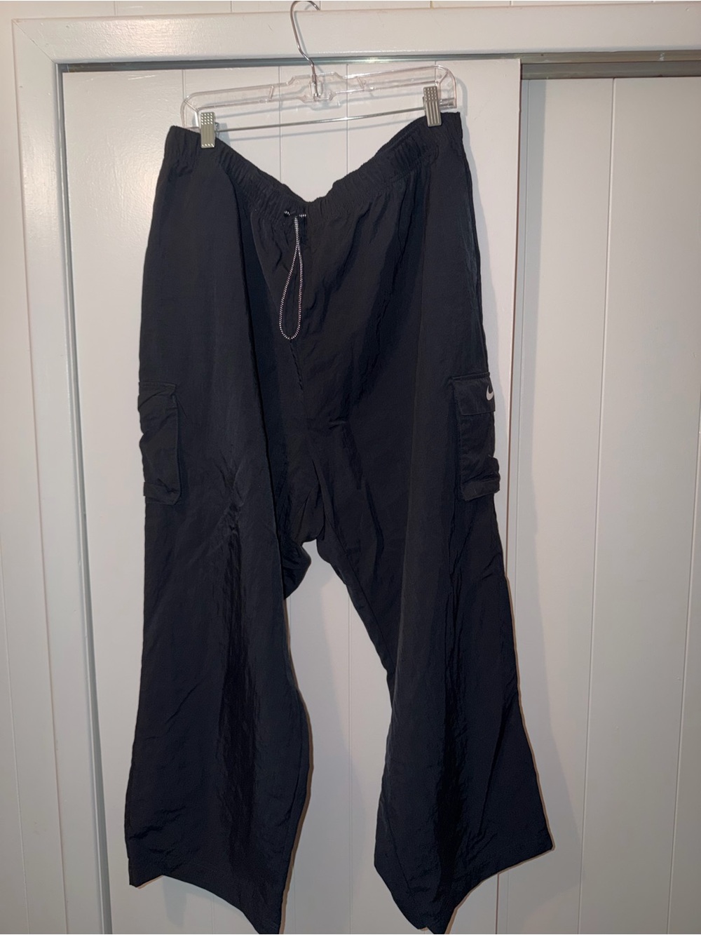 Nike Sportswear Plus Size Women’s High-Waisted Woven Cargo Pant